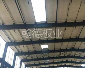 钢框轻质复合屋面板